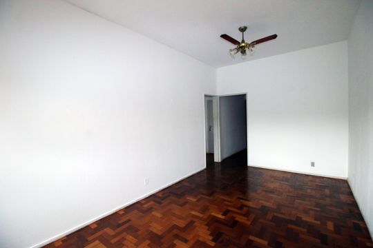 Sala de apartamento para alugar com 2 quartos, 63m² em Irajá, Rio de Janeiro
