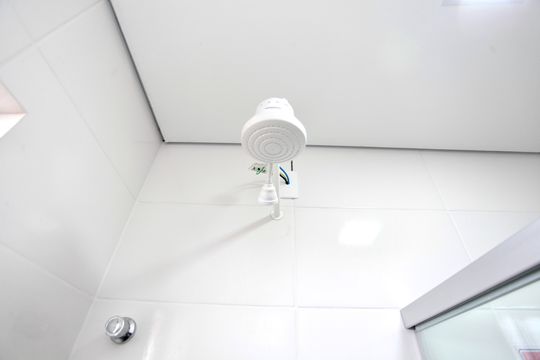Banheiro Social de kitnet/studio para alugar com 1 quarto, 60m² em Maria da Conceicao, Contagem