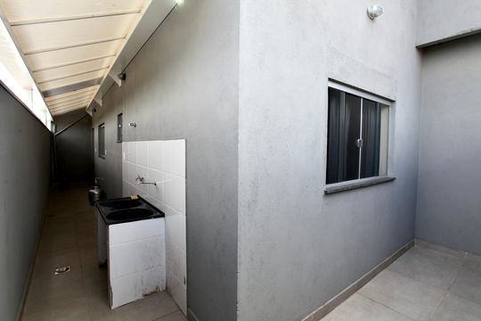 Área externa de kitnet/studio para alugar com 1 quarto, 60m² em Maria da Conceicao, Contagem