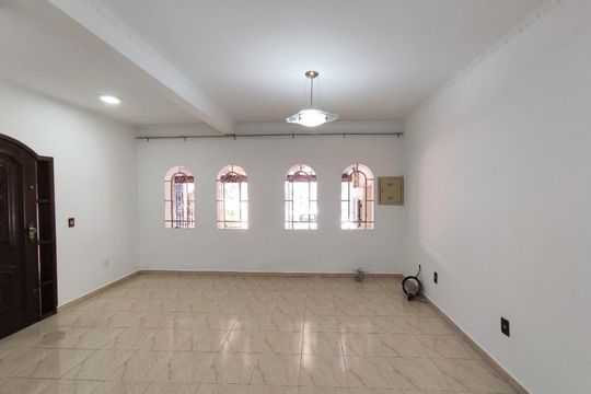 Sala de casa à venda com 4 quartos, 200m² em Vila Sao Joao, Guarulhos