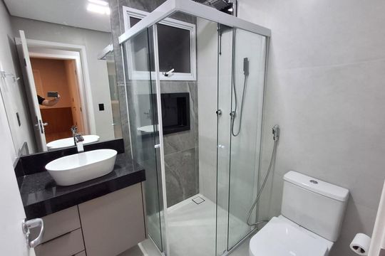 Banheiro 2 de apartamento para alugar com 3 quartos, 89m² em Parque Campolim, Sorocaba