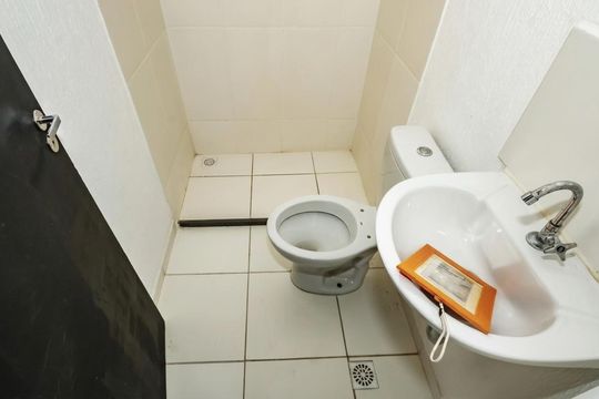 Banheiro de apartamento para alugar com 2 quartos, 44m² em Parque Jardim D Aliana, Vespasiano