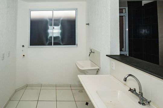 Cozinha de apartamento para alugar com 2 quartos, 44m² em Parque Jardim D Aliana, Vespasiano