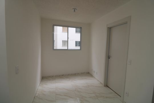 Sala de apartamento para alugar com 2 quartos, 34m² em Cidade São Mateus, São Paulo