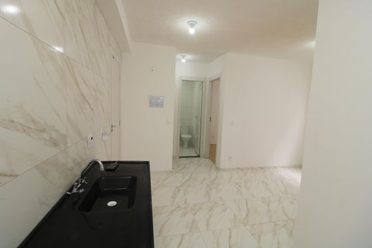 Cozinha de apartamento para alugar com 2 quartos, 34m² em Cidade São Mateus, São Paulo