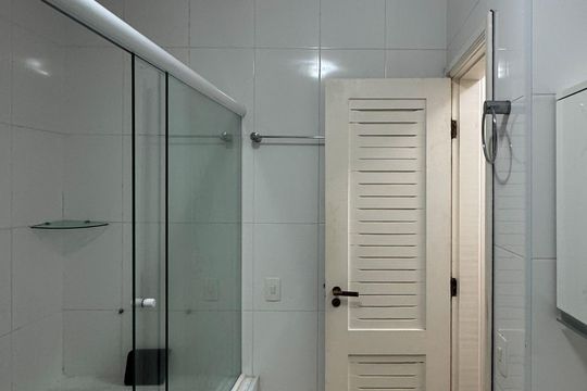 Banheiro Social de apartamento à venda com 1 quarto, 52m² em Centro, São Bernardo do Campo