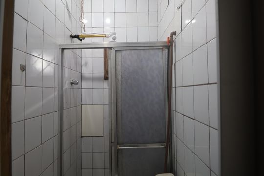 Banheiro de casa para alugar com 1 quarto, 30m² em Parque da Matriz, Cachoeirinha