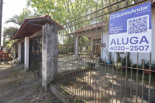 Fachada/Placa de casa para alugar com 1 quarto, 30m² em Parque da Matriz, Cachoeirinha