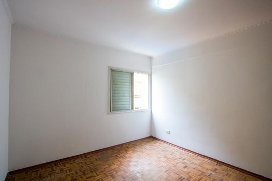 Quarto 1 de apartamento para alugar com 2 quartos, 90m² em Vila Bastos, Santo André
