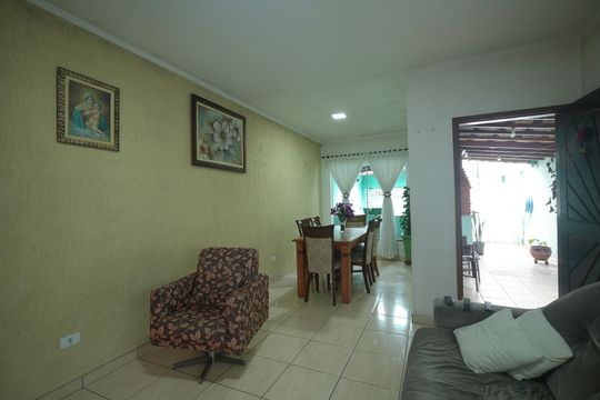 Sala de casa à venda com 2 quartos, 220m² em Vila Aquilino, Santo André