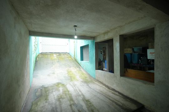 Garagem de casa à venda com 2 quartos, 220m² em Vila Aquilino, Santo André