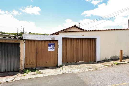 Fachada de casa para alugar com 2 quartos, 50m² em Betânia, Belo Horizonte