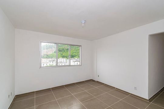 Apartamento à venda com 2 quartos, 58m² em Holaria, Rio de Janeiro