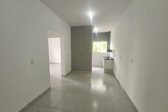 Apartamento para alugar com 2 quartos, 52m² em Jardim Santa Rosa, Taboão da Serra