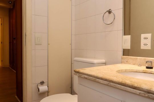 Banheiro de apartamento para alugar com 5 quartos, 132m² em Vila Andrade, São Paulo