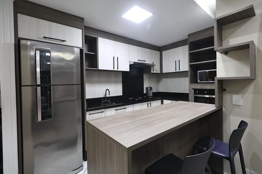 Cozinha  de apartamento para alugar com 1 quarto, 58m² em Santa Terezinha, Santo André