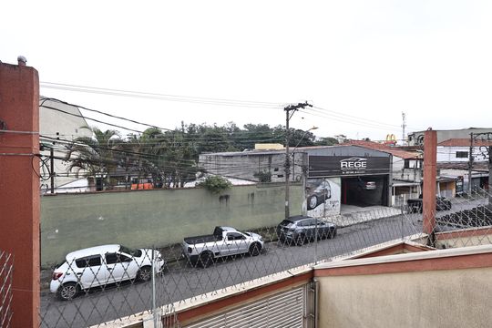 Vista da suíte  de apartamento para alugar com 1 quarto, 58m² em Santa Terezinha, Santo André