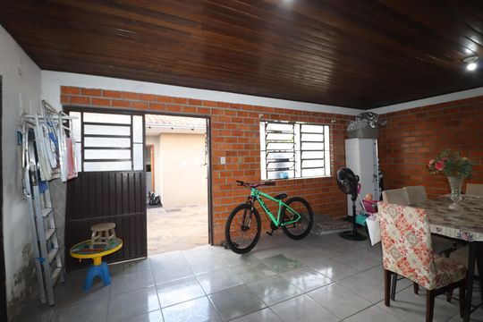 Casa à venda com 3 quartos, 360m² em Igara, Canoas