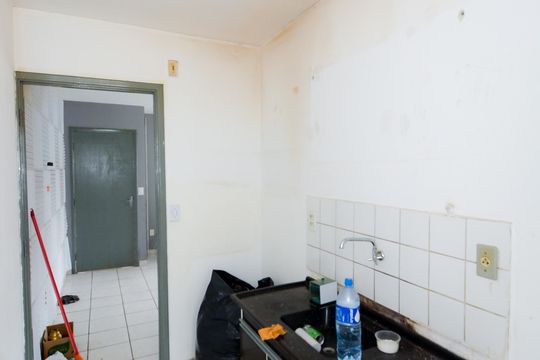 Cozinha de apartamento para alugar com 2 quartos, 51m² em Vila Nova Bonsucesso, Guarulhos