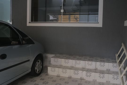 Garagem de casa à venda com 3 quartos, 130m² em Jardim Sao Carlos (zona Leste), São Paulo
