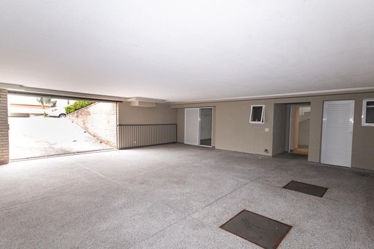 Garagem de casa de condomínio à venda com 4 quartos, 645m² em Colinas da Anhanguera, Santana de Parnaíba
