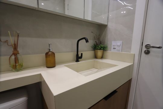 Banheiro de apartamento para alugar com 2 quartos, 40m² em Conjunto Habitacional Teotonio Vilela, São Paulo