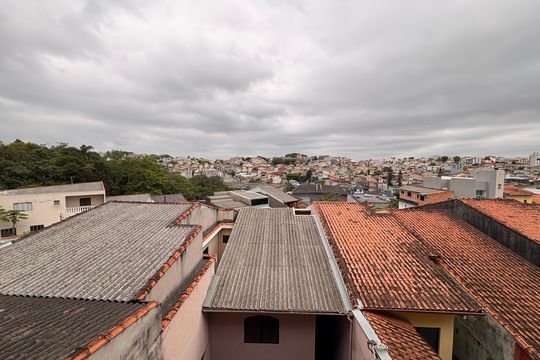 Vista  de casa para alugar com 1 quarto, 40m² em Parque Gerassi, Santo André