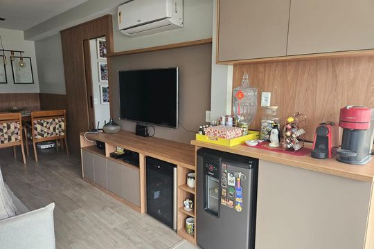 Sala de apartamento à venda com 2 quartos, 74m² em Recreio dos Bandeirantes, Rio de Janeiro