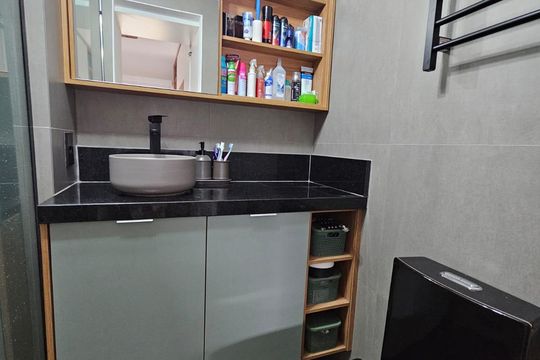Banheiro 1 de apartamento à venda com 2 quartos, 74m² em Recreio dos Bandeirantes, Rio de Janeiro