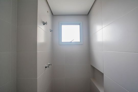 Banheiro Social de apartamento à venda com 2 quartos, 65m² em Parque das Nações, Santo André