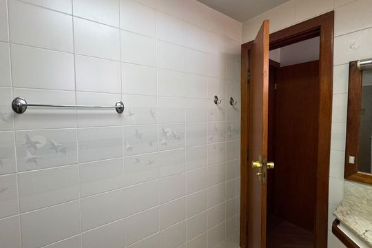 Banheiro da Suíte 2 de apartamento para alugar com 4 quartos, 280m² em Fundinho, Uberlândia