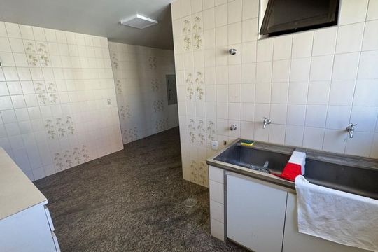 Área de Serviço de apartamento para alugar com 4 quartos, 280m² em Fundinho, Uberlândia