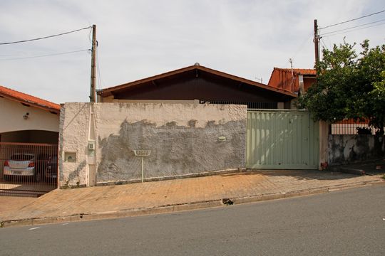 Fachada de casa para alugar com 3 quartos, 188m² em Jardim Tres Irmaos, Vinhedo