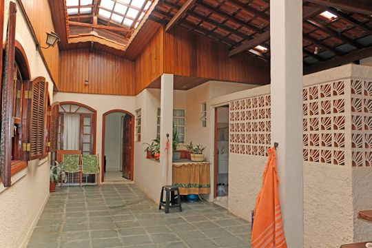 Casa para alugar com 3 quartos, 188m² em Jardim Tres Irmaos, Vinhedo