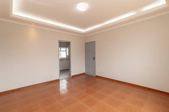 Sala de apartamento para alugar com 4 quartos, 100m² em São João Batista, Belo Horizonte