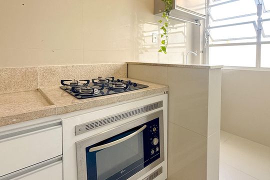 Cozinha de apartamento para alugar com 3 quartos, 74m² em Abraão, Florianópolis