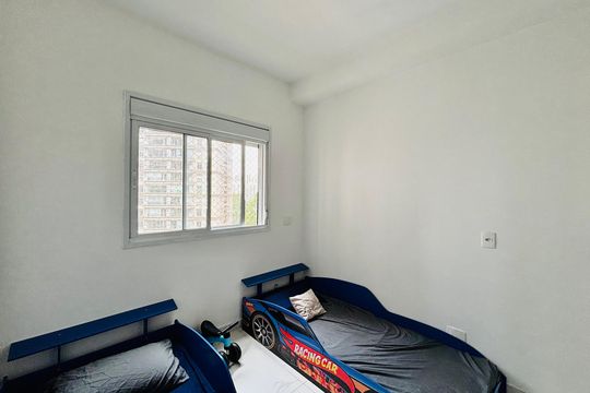 Quarto 2 de apartamento para alugar com 2 quartos, 52m² em Alphaville Empresarial, Barueri