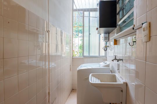 Cozinha de apartamento à venda com 1 quarto, 45m² em Grajaú, Rio de Janeiro