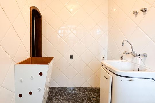 Área de Serviço de casa para alugar com 4 quartos, 300m² em Ferrazópolis, São Bernardo do Campo