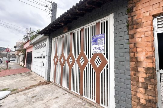 Fachada de casa para alugar com 4 quartos, 300m² em Ferrazópolis, São Bernardo do Campo