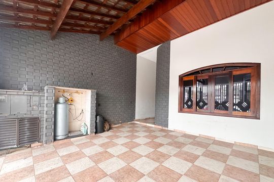 Garagem de casa para alugar com 4 quartos, 300m² em Ferrazópolis, São Bernardo do Campo