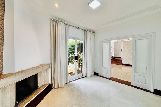 Sala 2 de casa de condomínio para alugar com 5 quartos, 400m² em Alphaville Conde Ii, Barueri