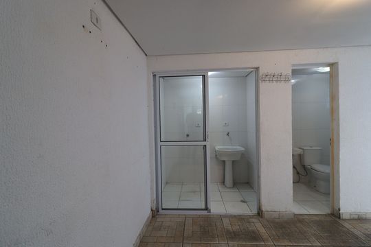 Área de Serviço de casa para alugar com 2 quartos, 94m² em Vila Lisboa, São Paulo