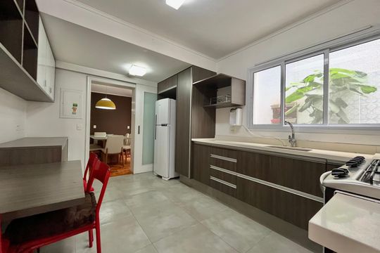 Cozinha de casa para alugar com 3 quartos, 155m² em Campo Belo, São Paulo