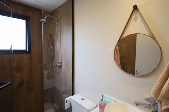 Banheiro da Suíte 1 de apartamento à venda com 2 quartos, 55m² em São Pedro, Osasco