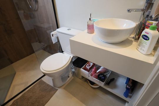 Banheiro da Suíte 1 de apartamento à venda com 2 quartos, 55m² em São Pedro, Osasco