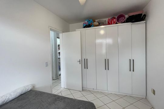 Quarto 2 de apartamento para alugar com 2 quartos, 55m² em Jardim Araucária, São José