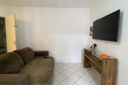 Apartamento para alugar com 2 quartos, 55m² em Jardim Araucária, São José