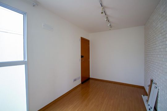 Sala de apartamento para alugar com 2 quartos, 45m² em Vila Lage, São Gonçalo