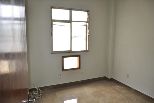 Apartamento para alugar com 2 quartos, 55m² em Cascadura, Rio de Janeiro